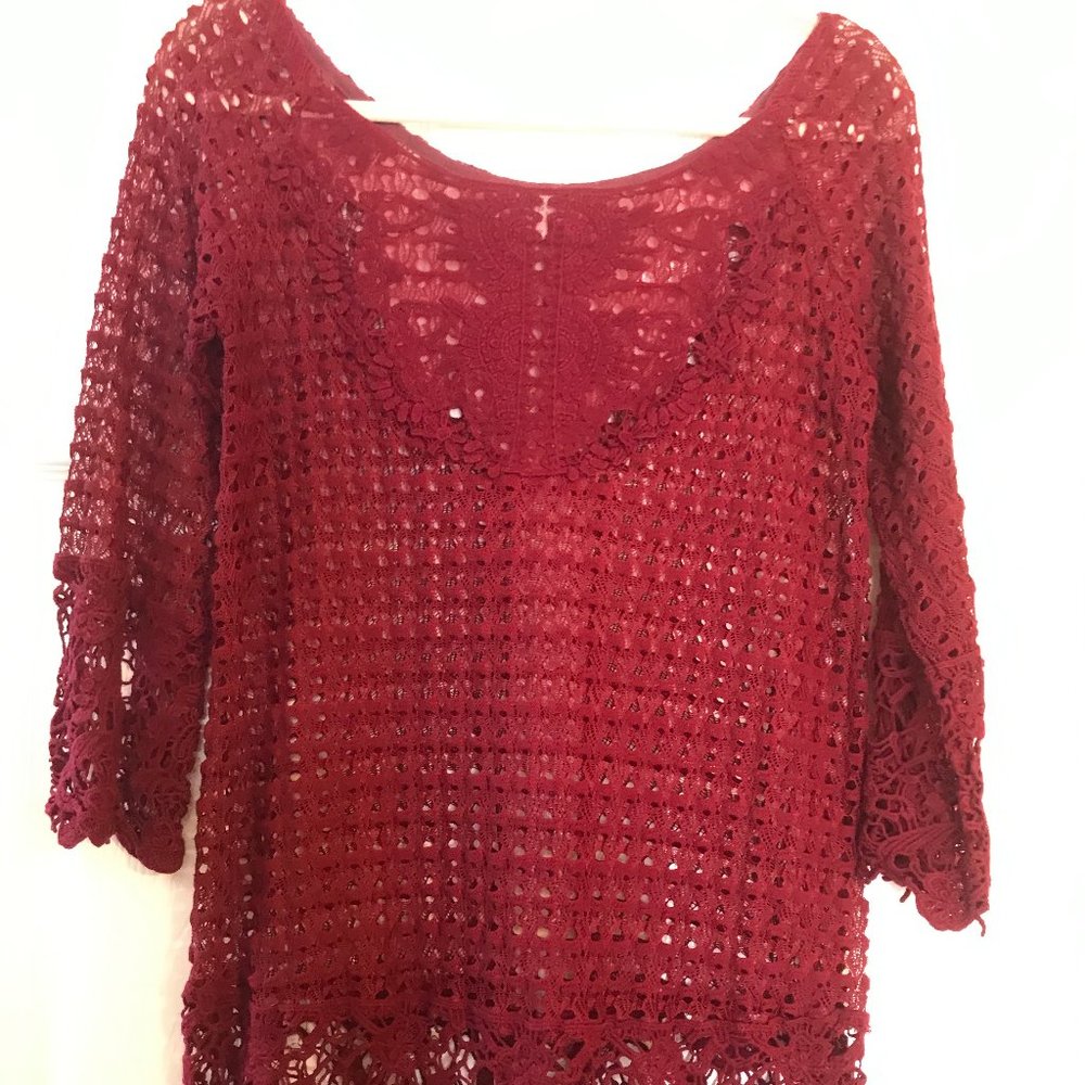 Wine colored / crochet top